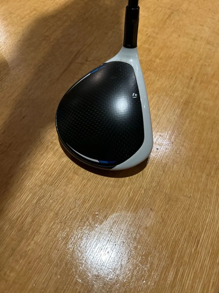 TaylorMade Sim 2 Max 3 Wood - Image 3