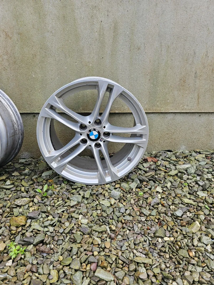 19' BMW Alloys M Badge - Image 3