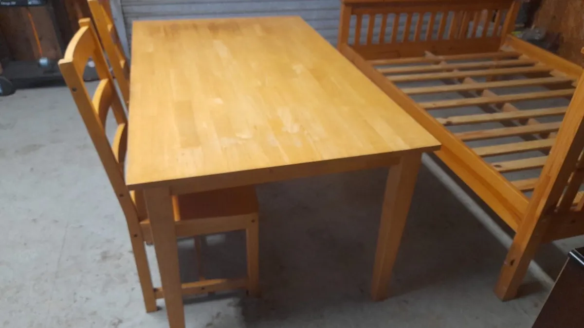 Kitchen table & 4 chairs - Image 2