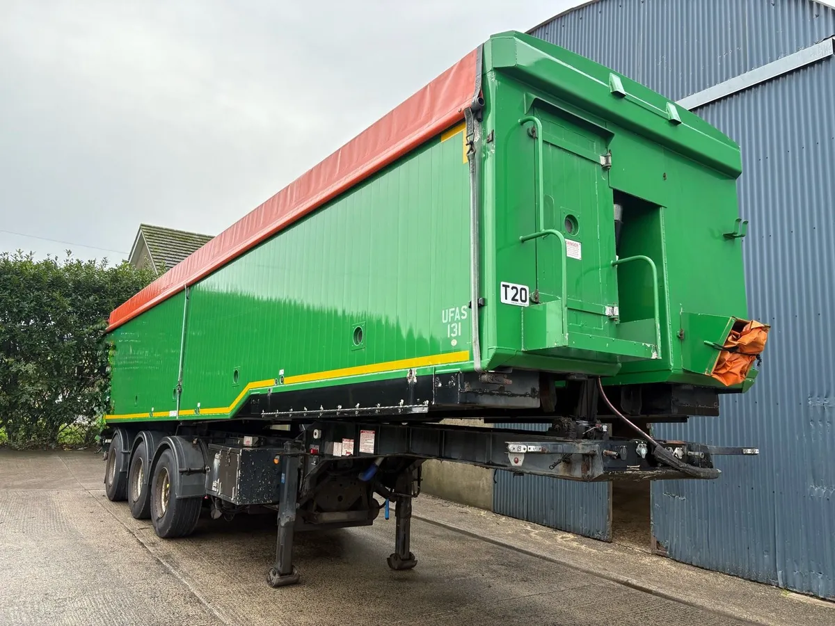 2012 Muldoon Rear Steer Blower Trailer - Image 2