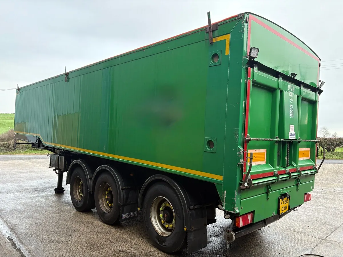 2012 Muldoon Rear Steer Blower Trailer - Image 4