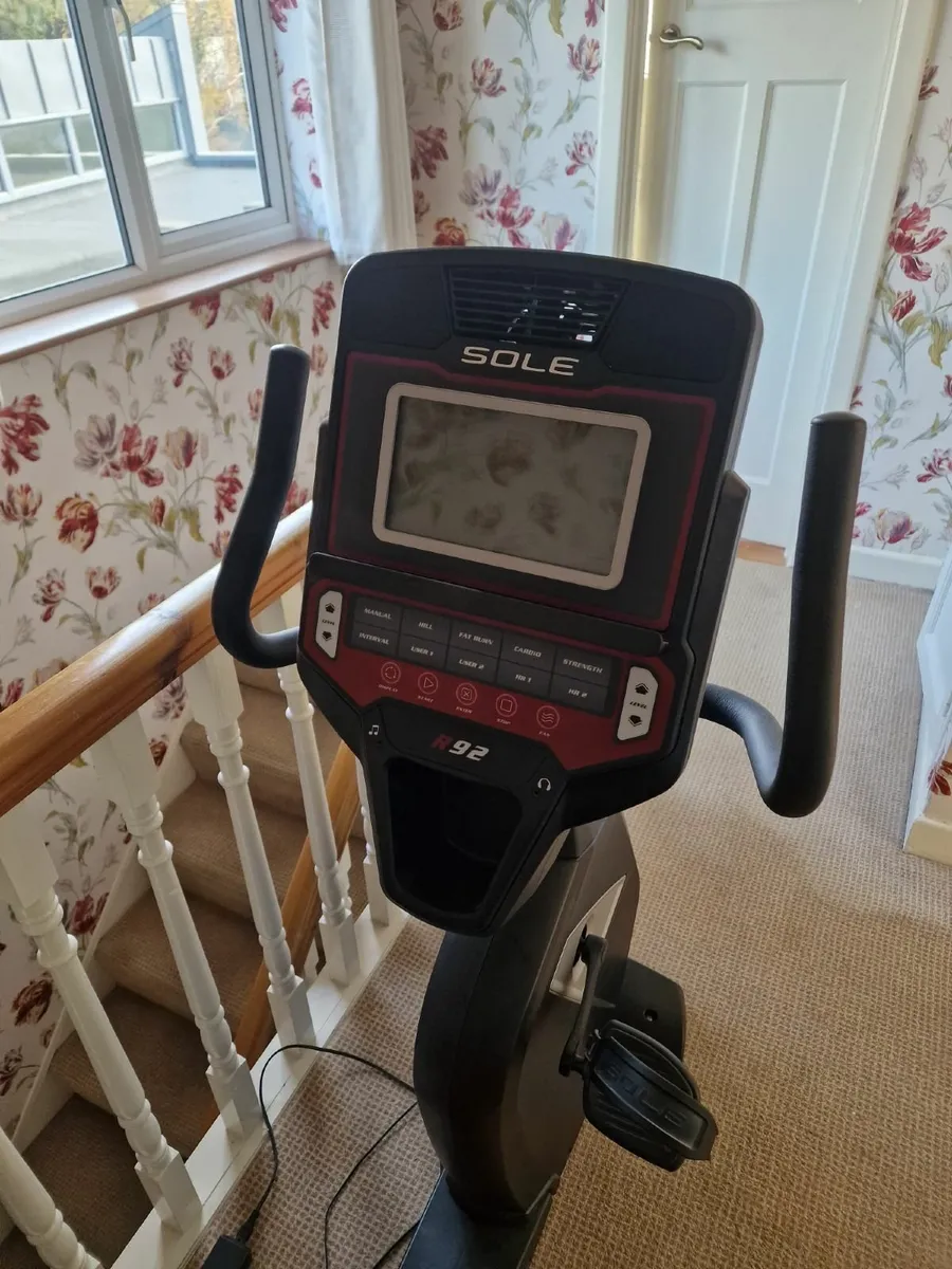 Recumbent excercise bike - Image 2