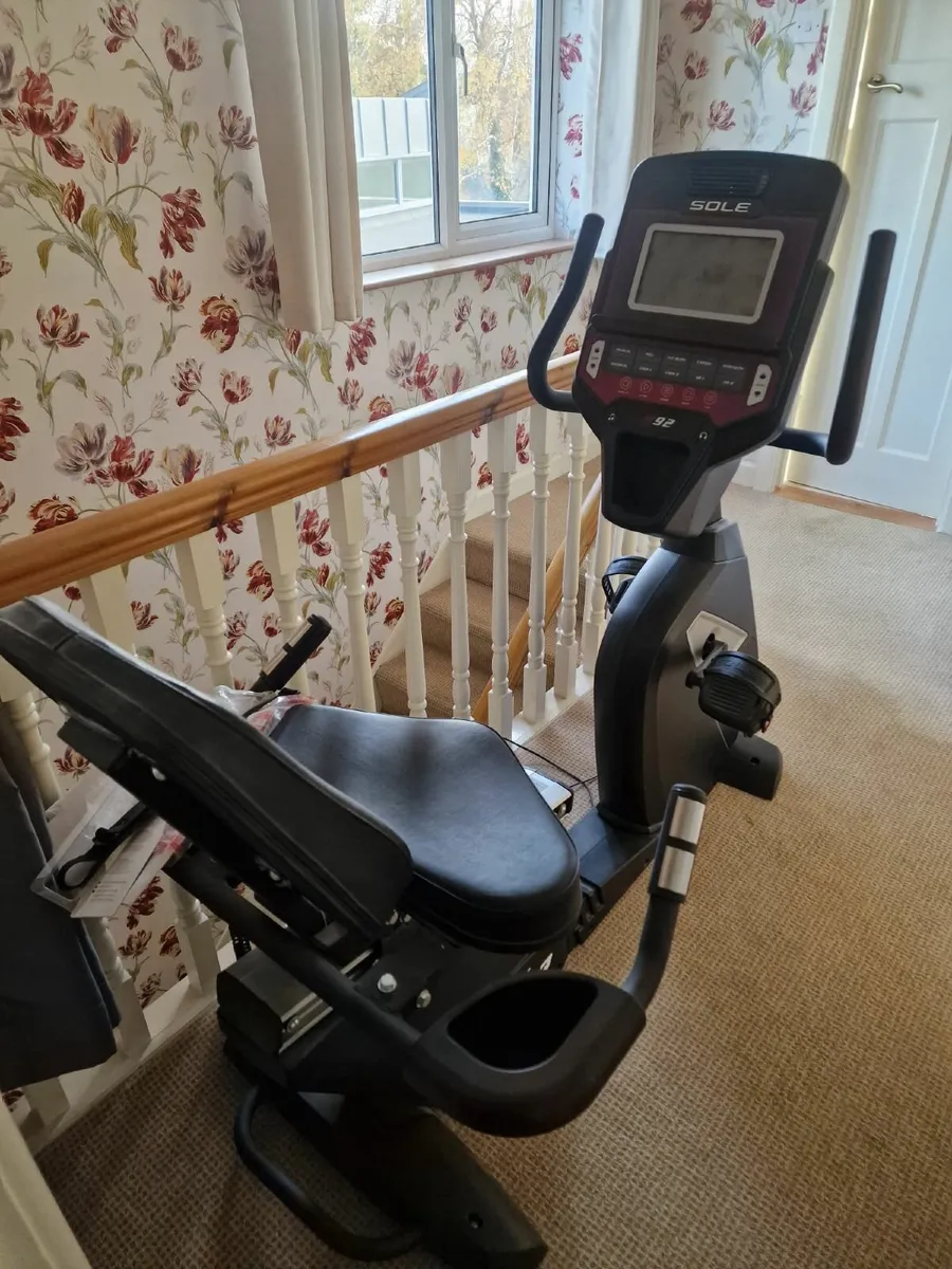 Recumbent excercise bike - Image 3