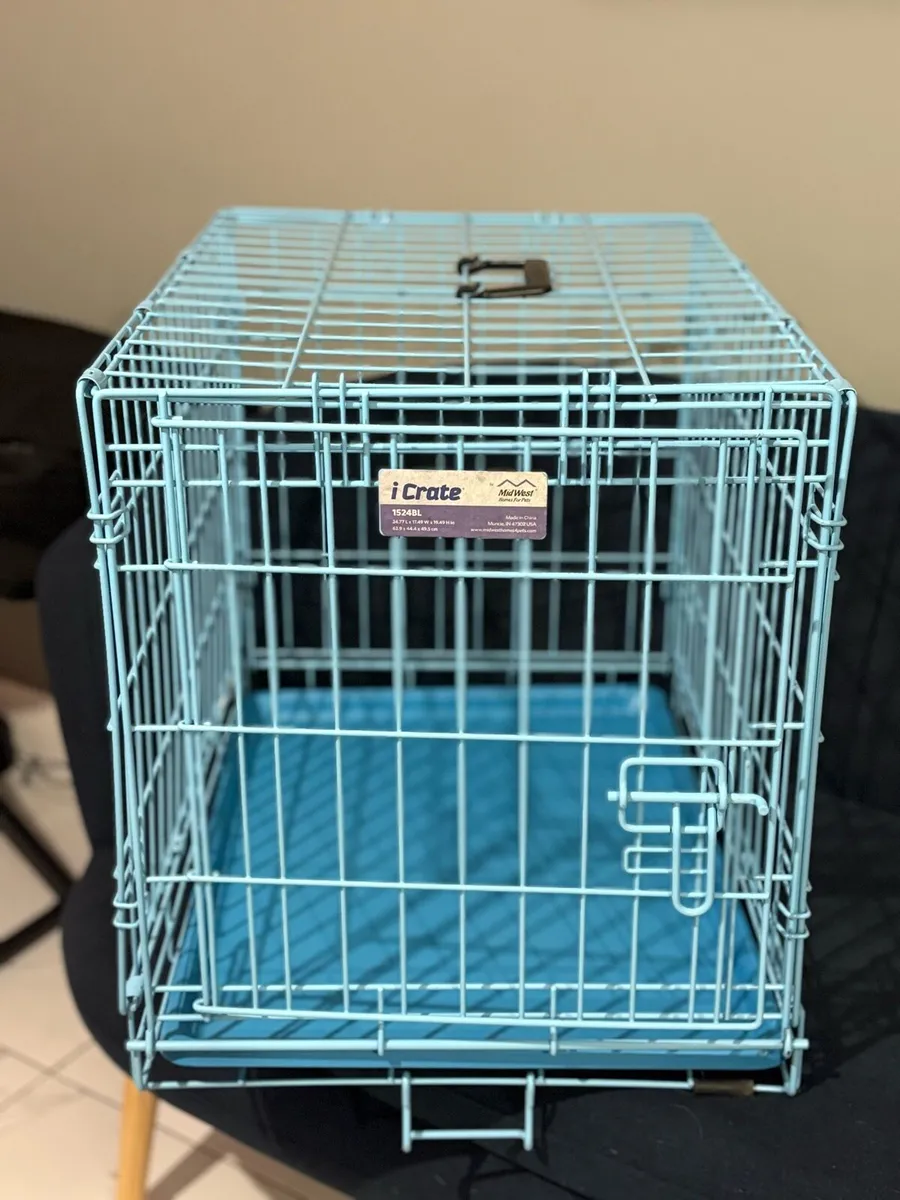 Dog crates x 2 pink& blue - Image 4