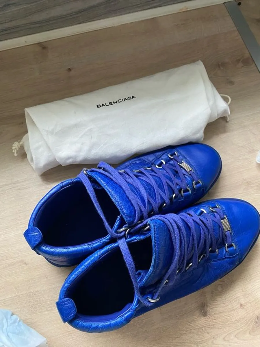 balenciaga arena blue leather trainers - Image 1