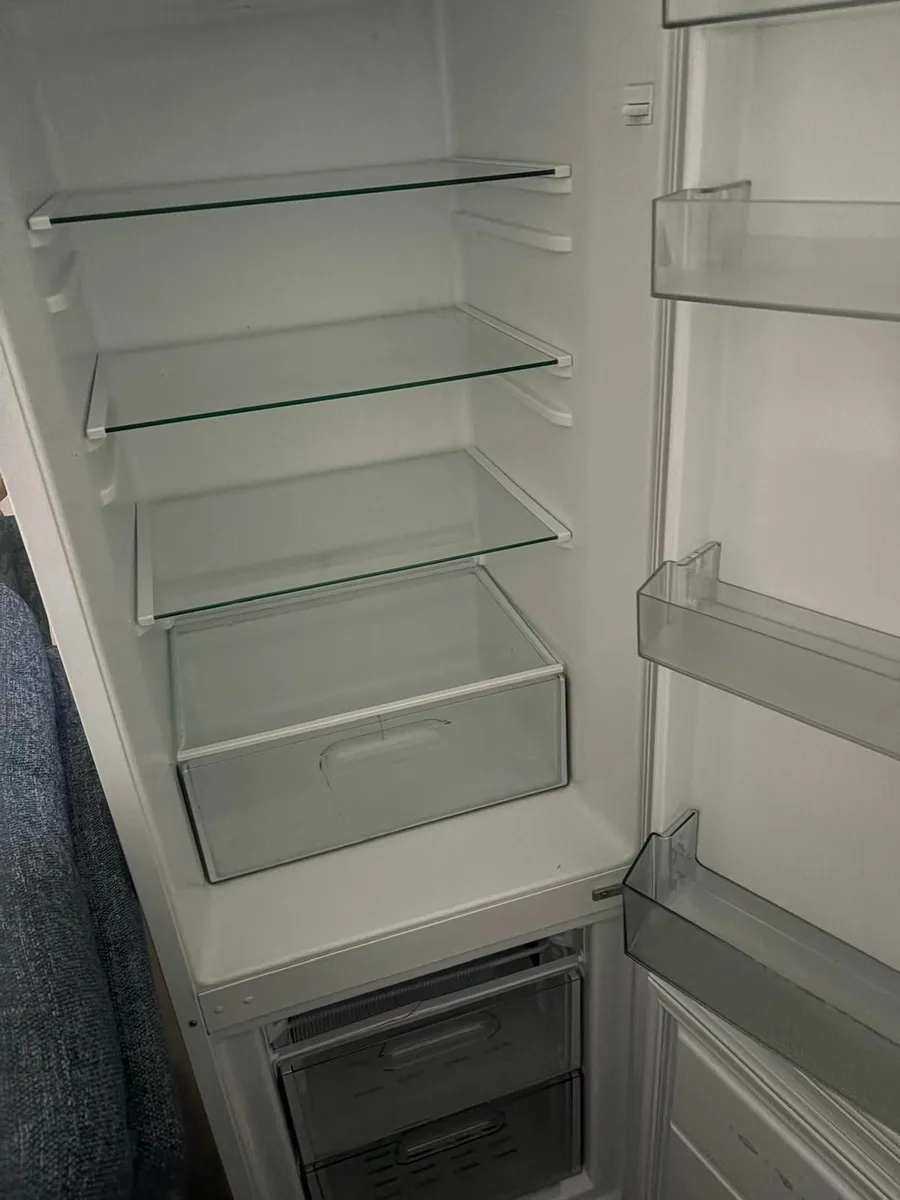 Fridge - Image 2