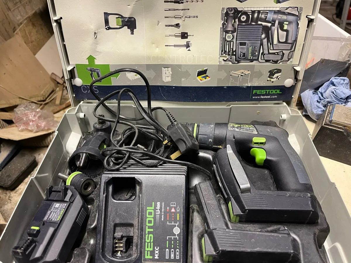 Festool 10.8v battery drill, 3 different chucks - Image 1