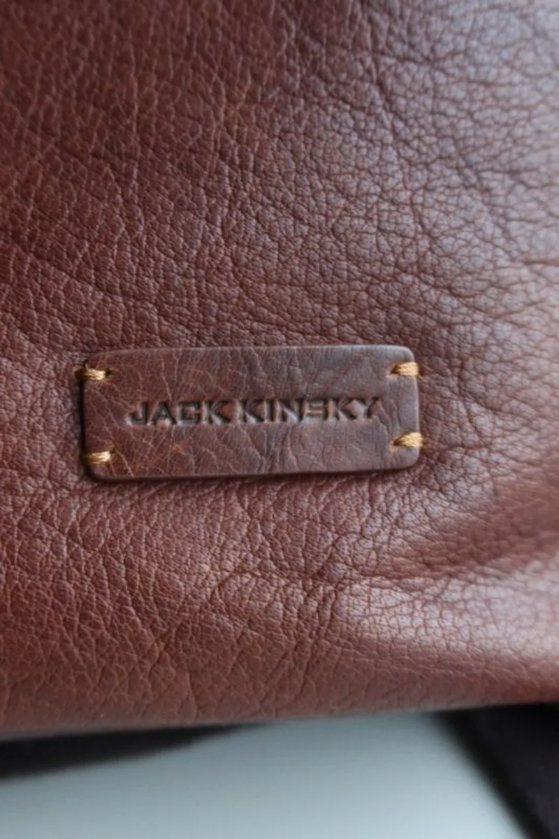 Backpack, laptop 14", grained leather - Jack Kinsky - Image 4