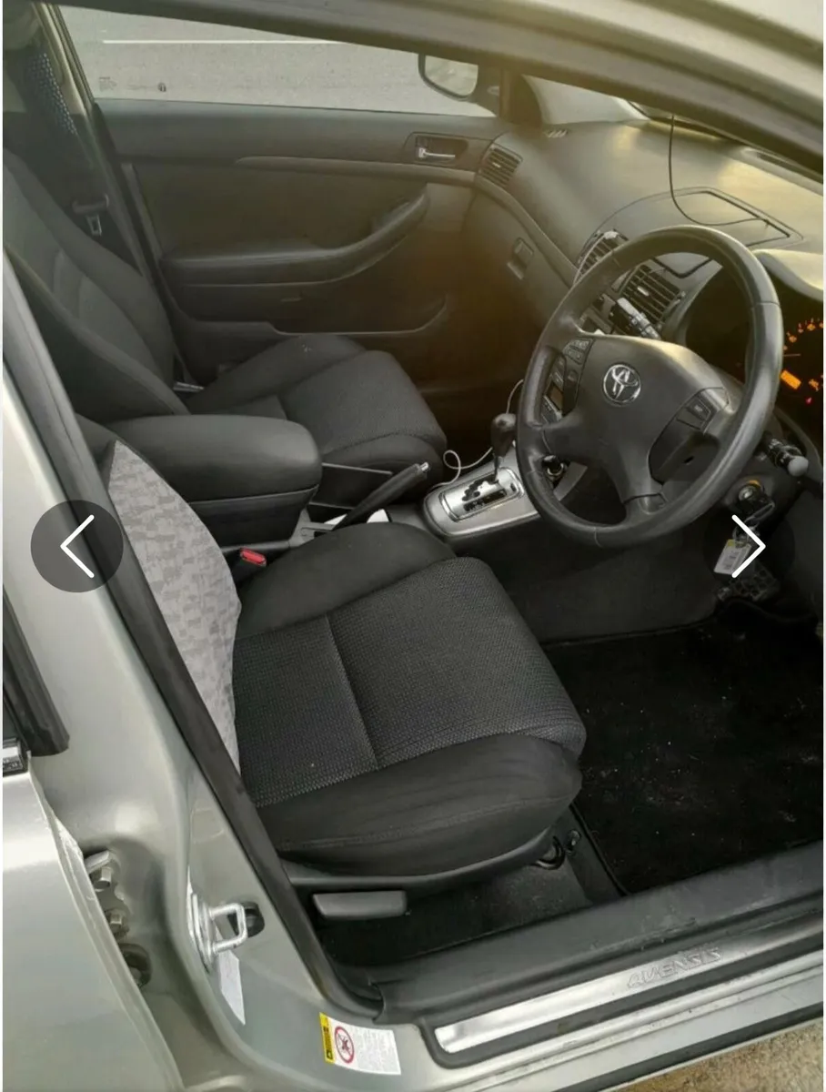 Toyota Avensis 2008 - Image 2