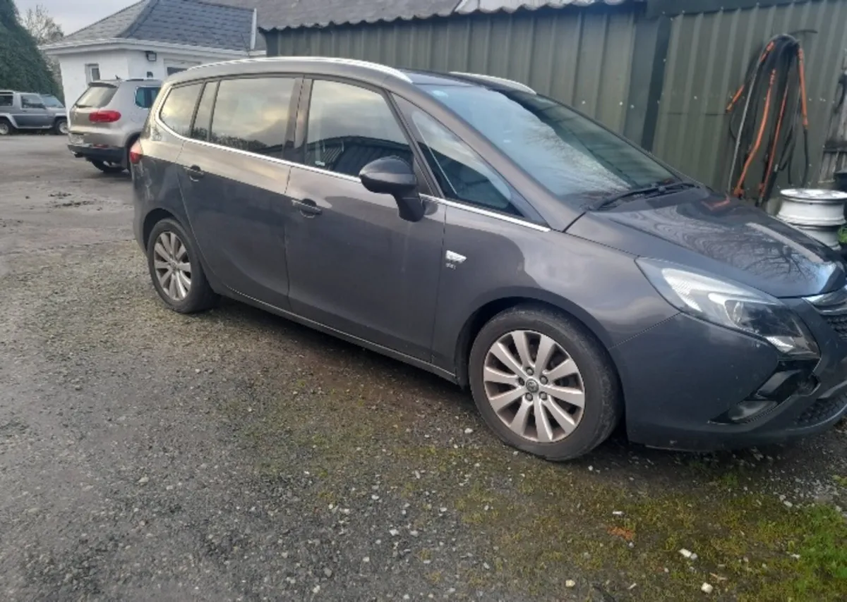 Non-Runner 152 Zafira - Image 1