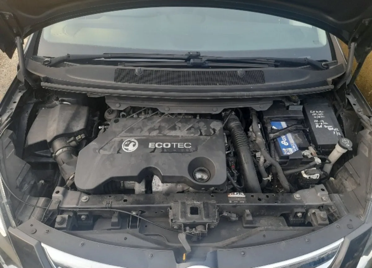 Non-Runner 152 Zafira - Image 4