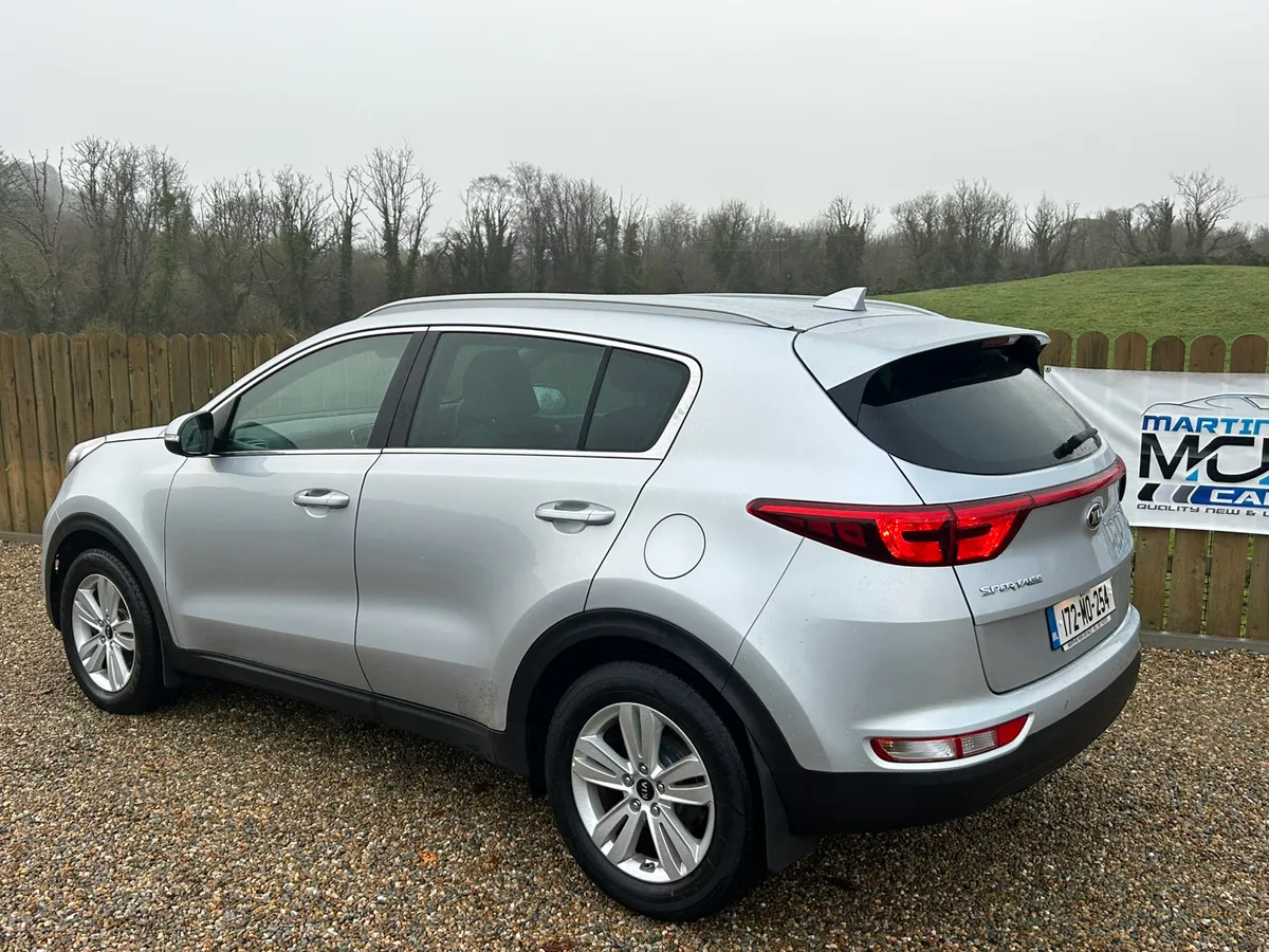 2017 Kia Sportage Platinum - Image 2