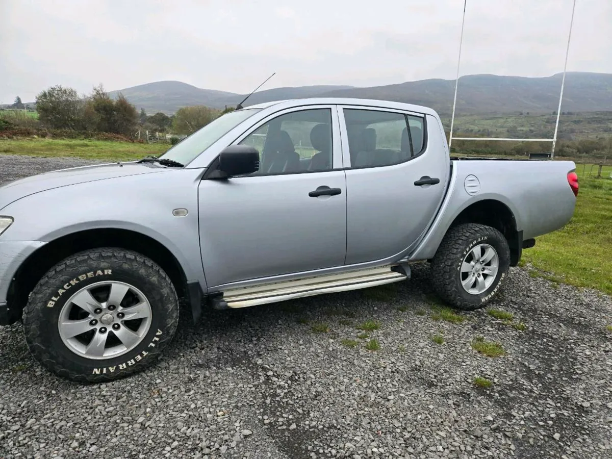 2012 Mitsubishi L200 4 Life 4x4-Ready for work or - Image 2