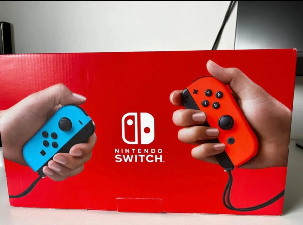 Nintendo Switch Bundle + Super Mario Bros Deluxe G - Image 2