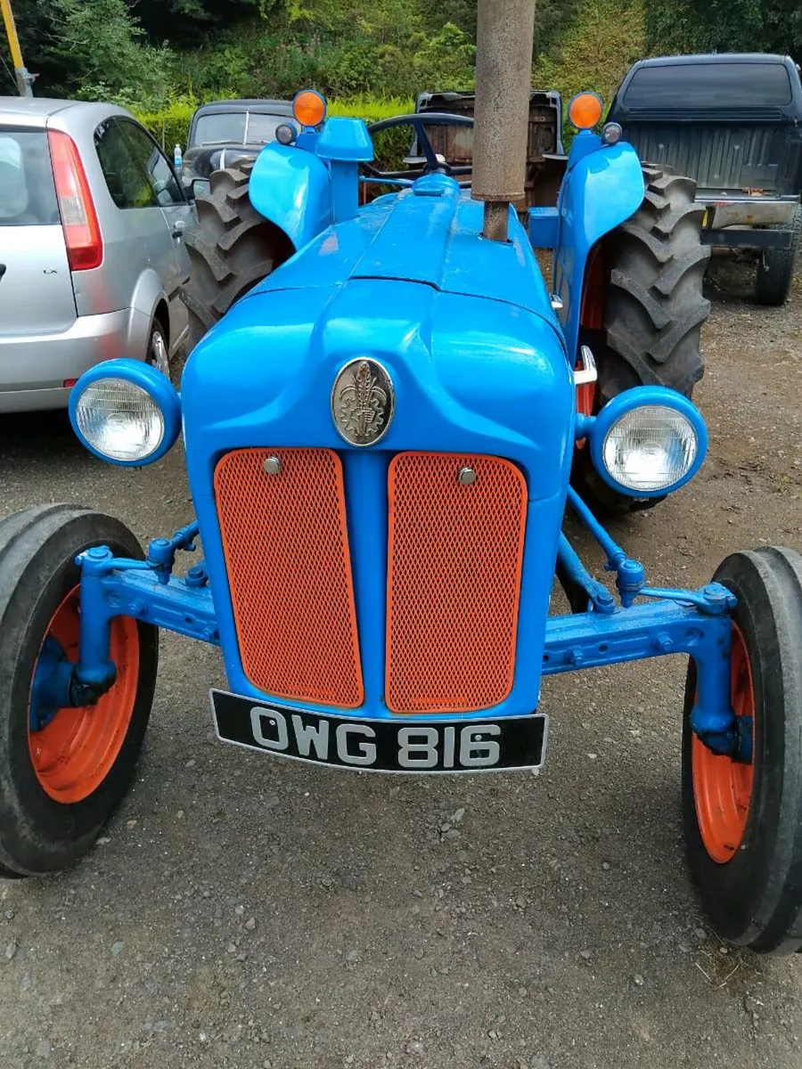 Fordson dexta +spares - Image 1