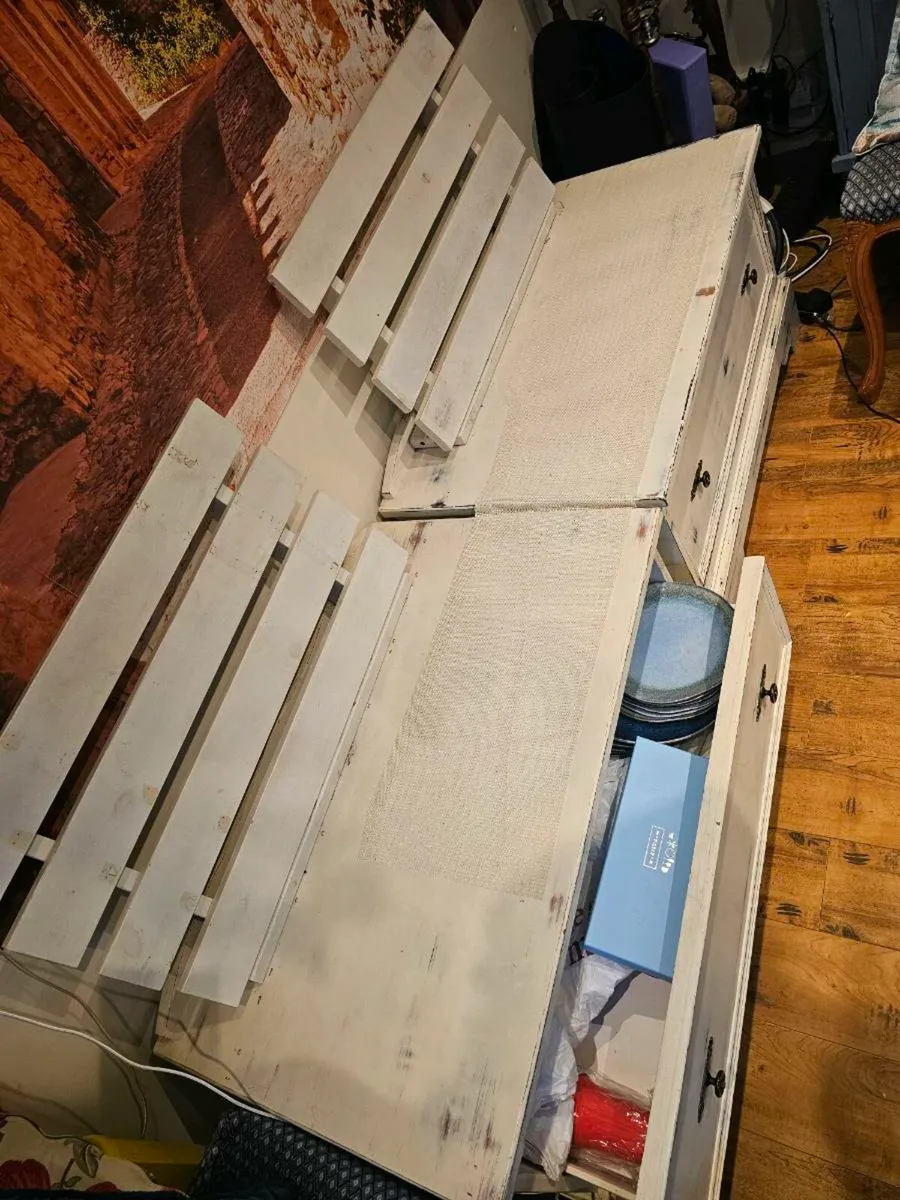 Kitchen bench - Image 2