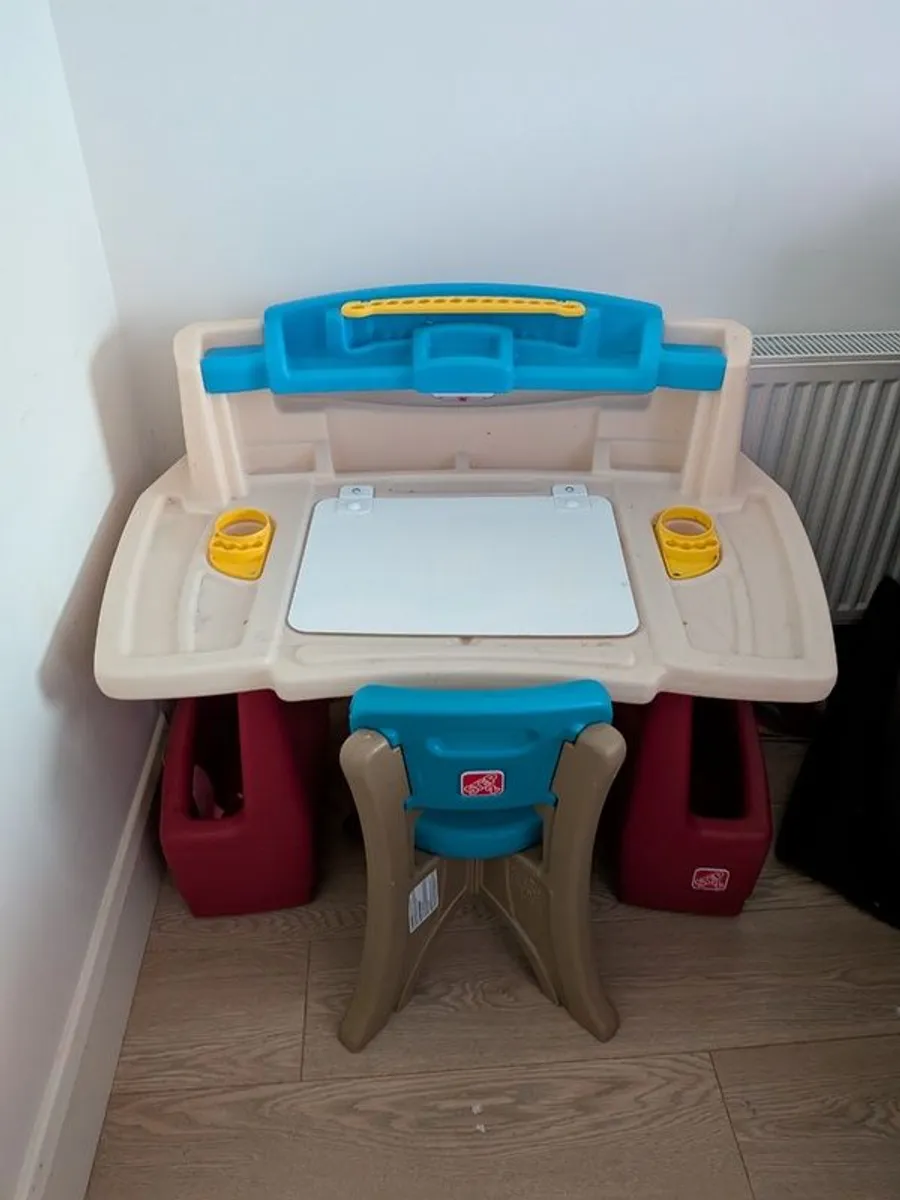 Deluxe Activity Desk - Image 2