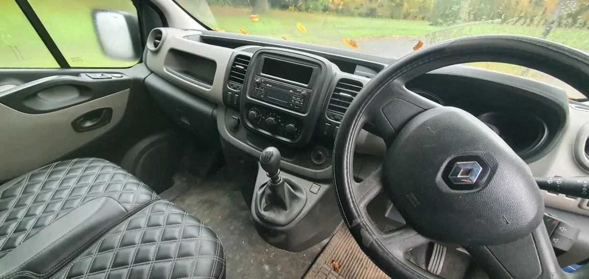 Van Renault trafic - Image 4