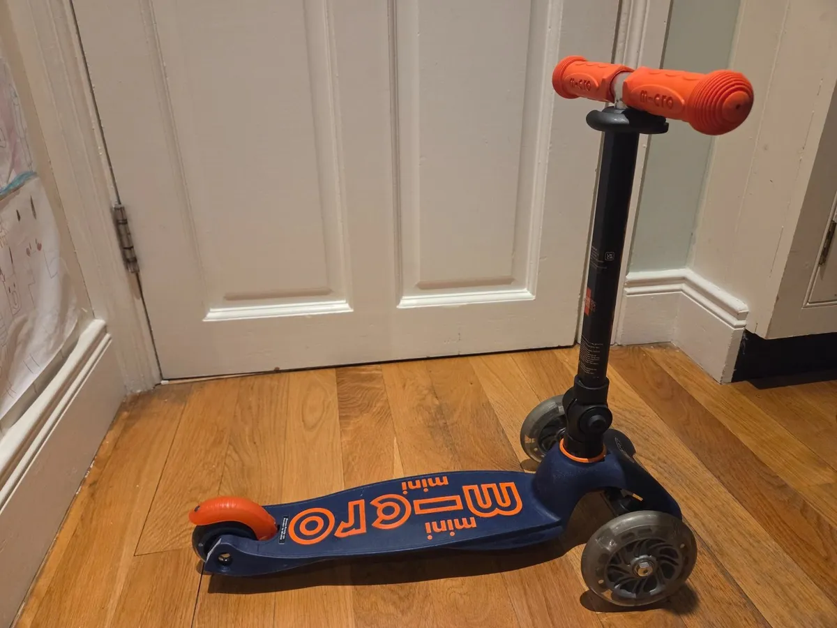 Mini Micro Foldable LED Scooter Navy - Image 2