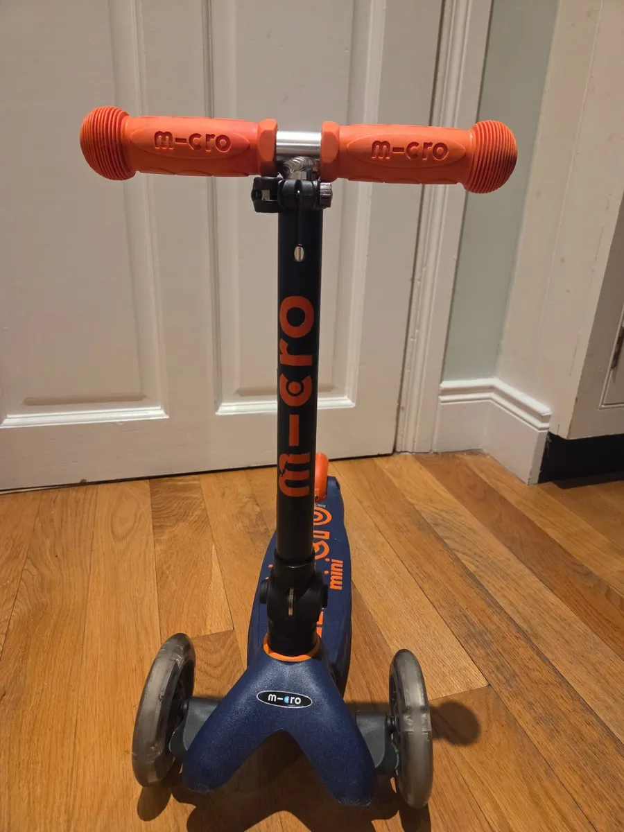 Mini Micro Foldable LED Scooter Navy - Image 3