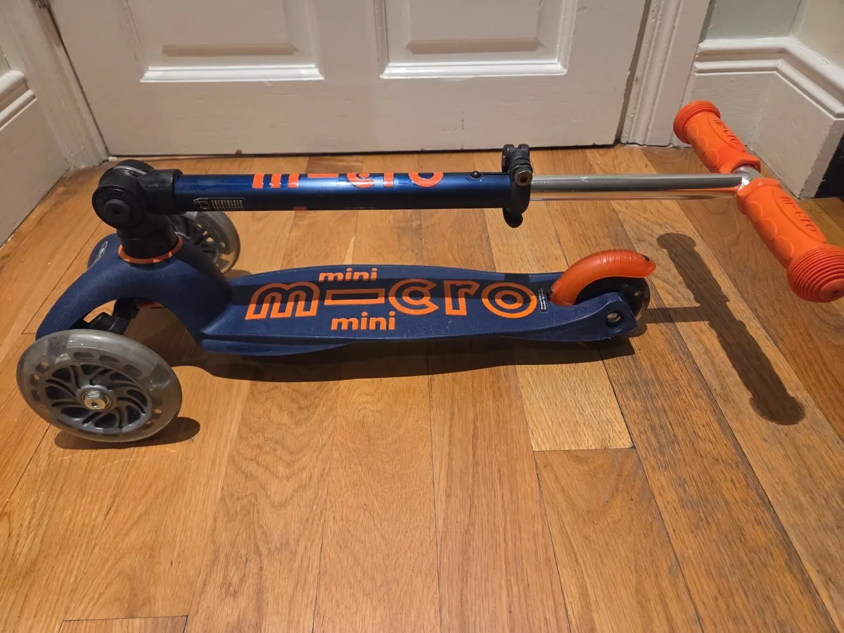 Mini Micro Foldable LED Scooter Navy - Image 1