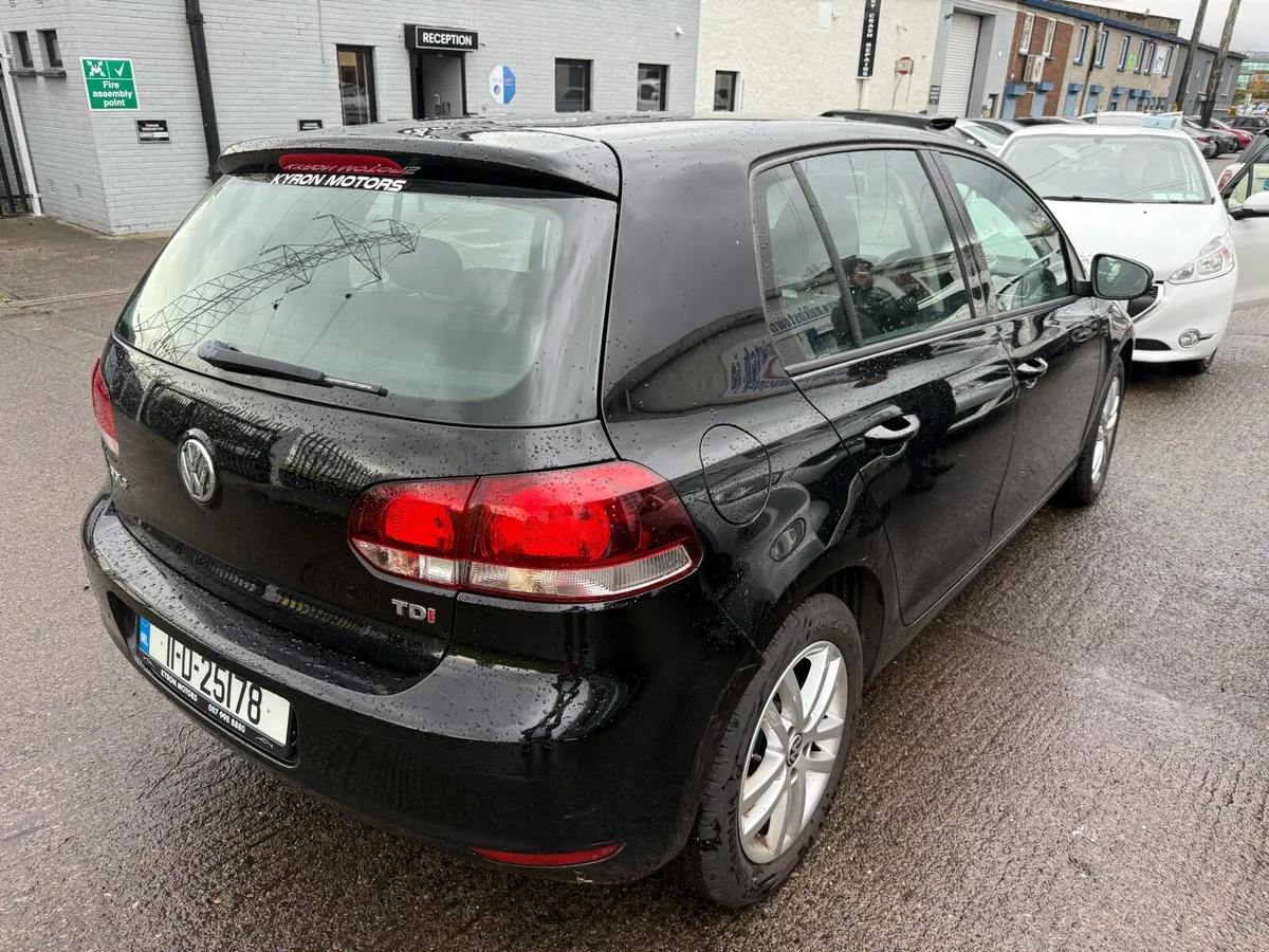 2011 VW Golf 1.6 TDI Automatic Highline - Image 3