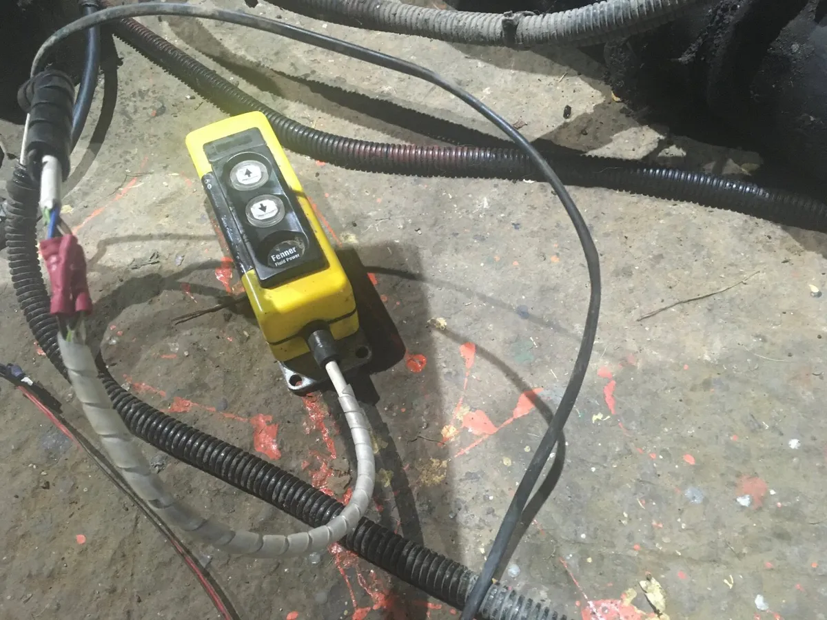 Electric tipping gear - Image 3