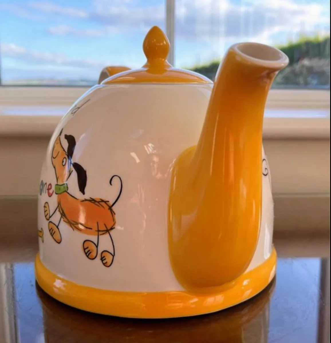 Collectible Tea Pot - Image 4