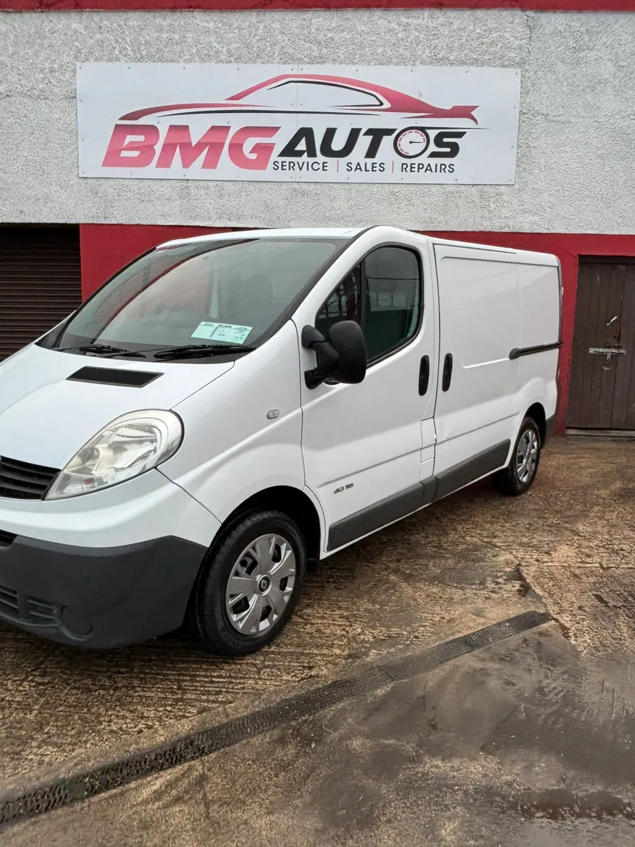 2011 RENAULT TRAFFIC 2.0  DELIVERY - Image 2