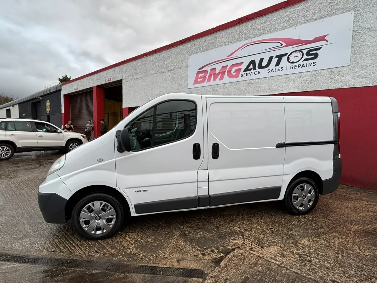 2011 RENAULT TRAFFIC 2.0  DELIVERY - Image 3