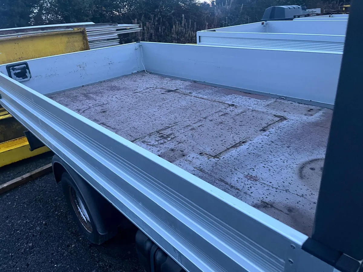 Nissan Cabstar 2019 Dropside - Image 3