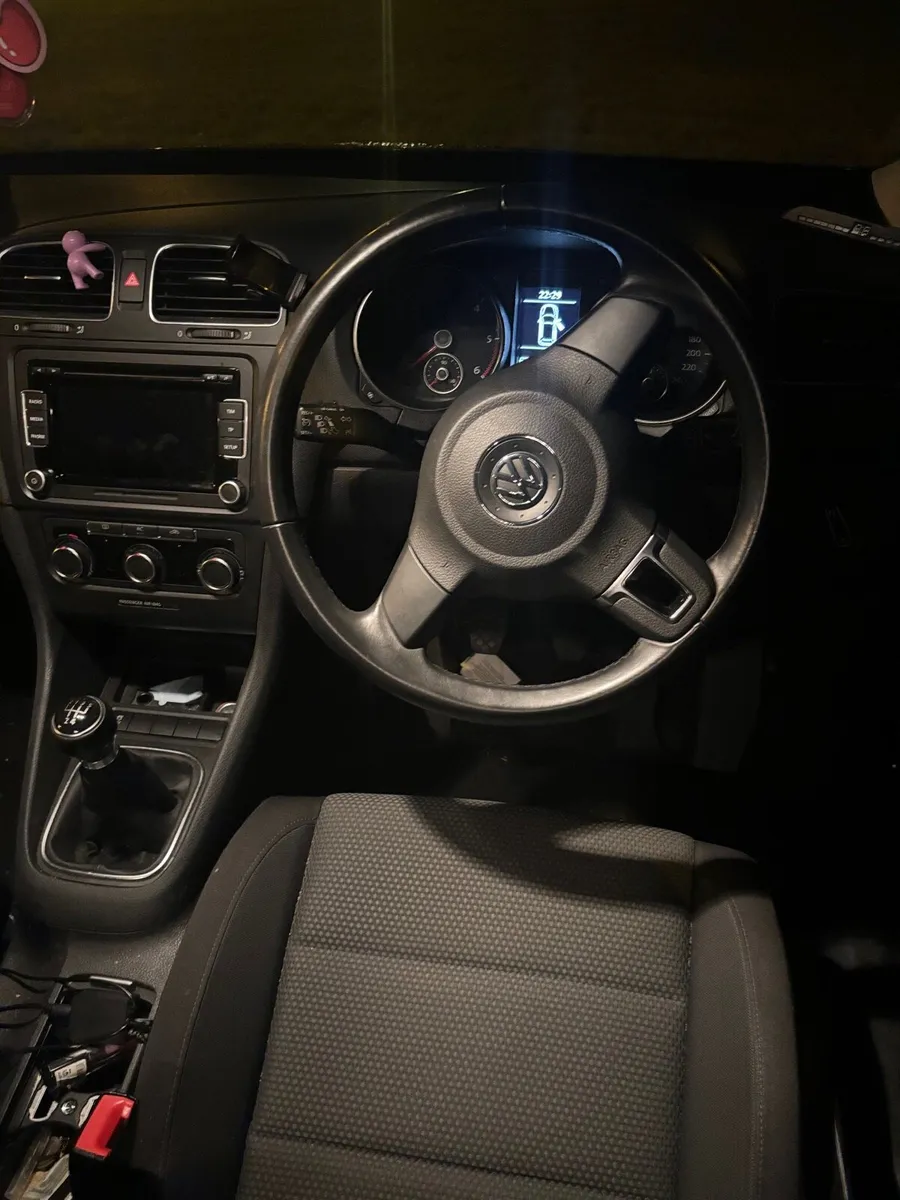 Volkswagen Golf - Image 2