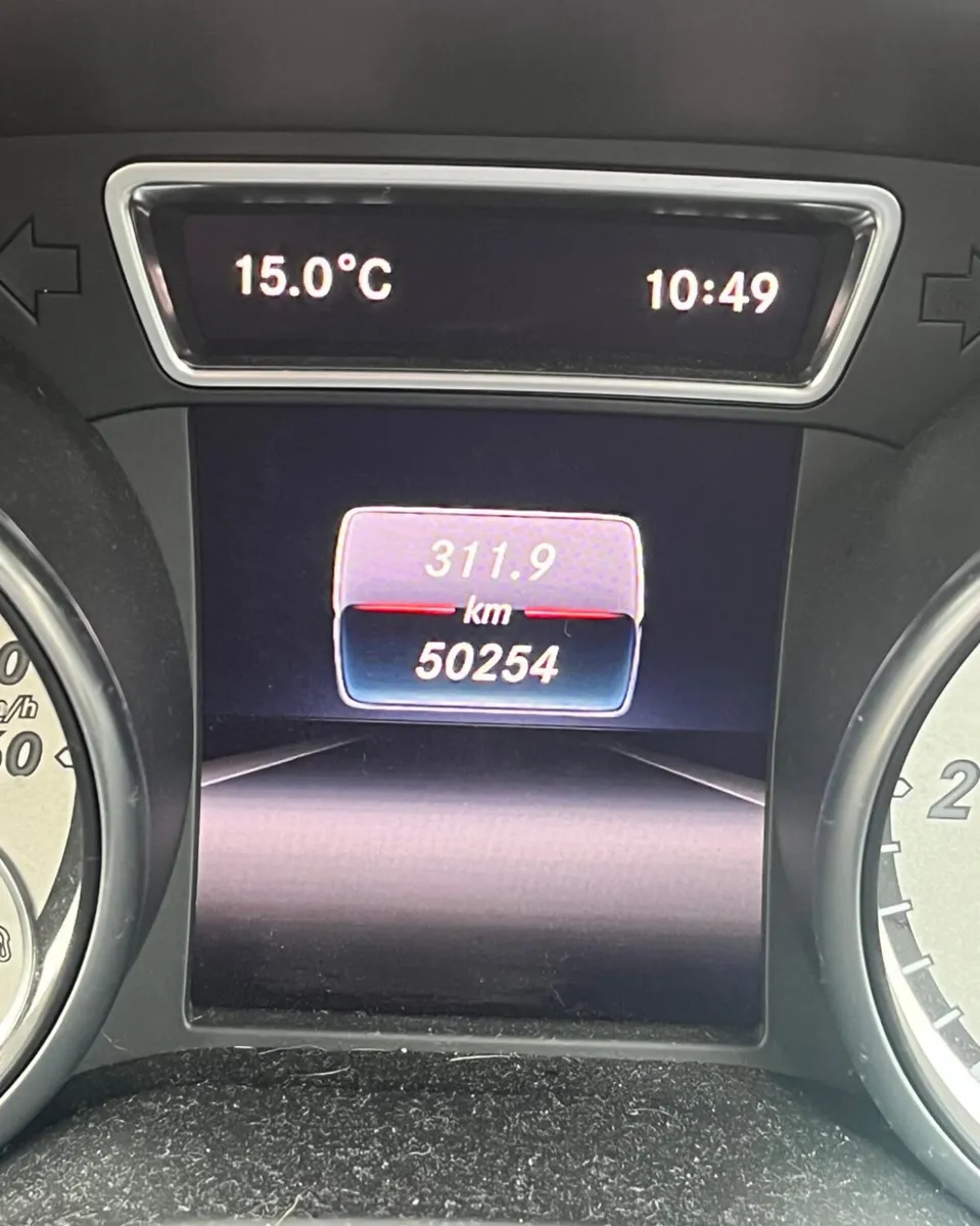 Mercedes-Benz GLA 2017 - Image 1