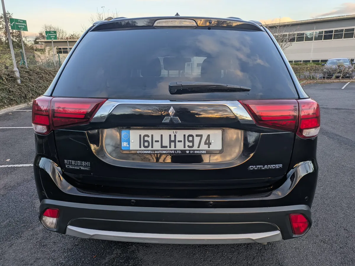 2016 MITSUBISHI OUTLANDER 2.3D - Image 4