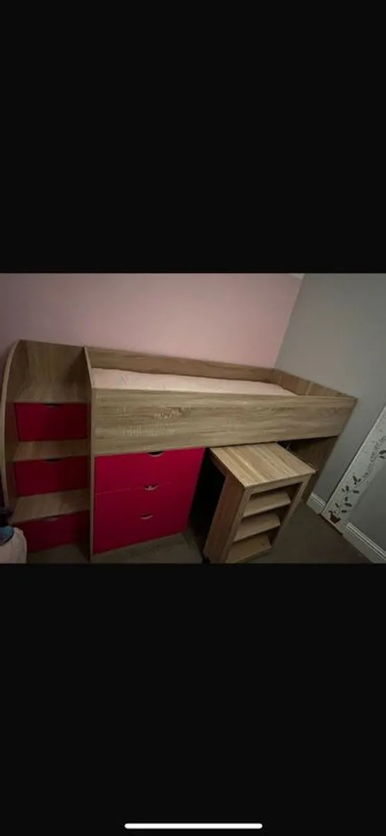 kids bed - Image 3