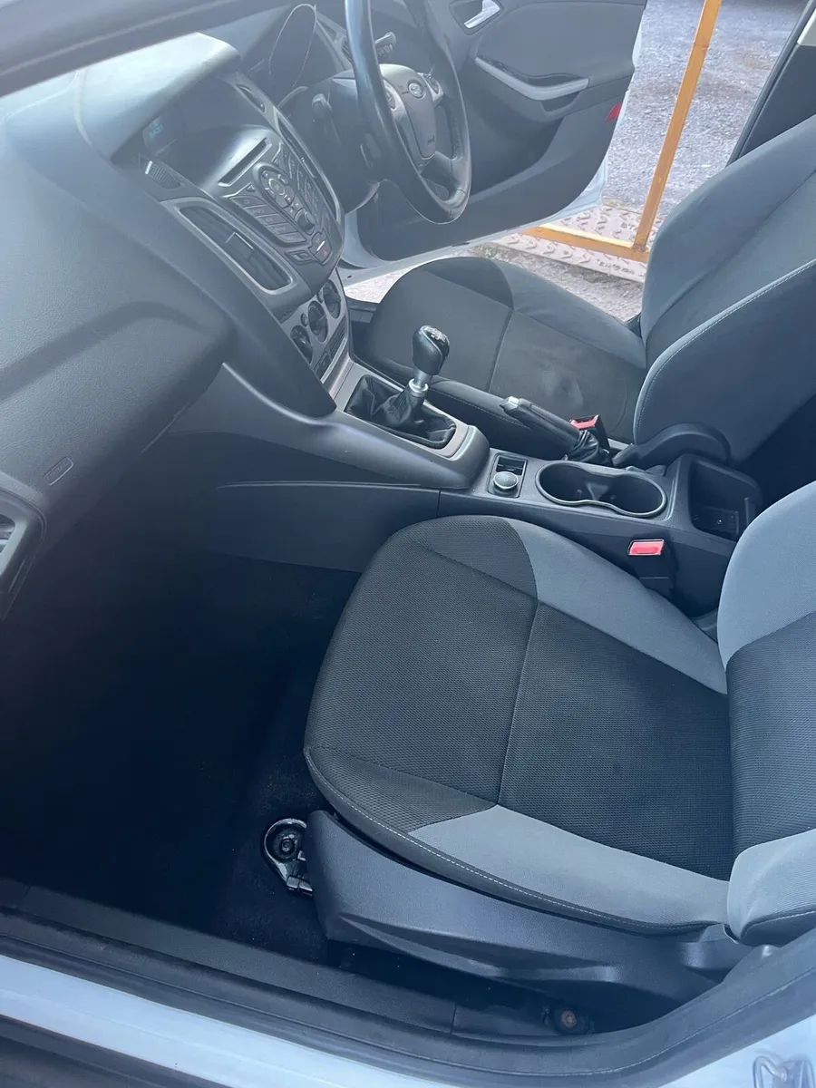 Ford Focus Van - Image 2