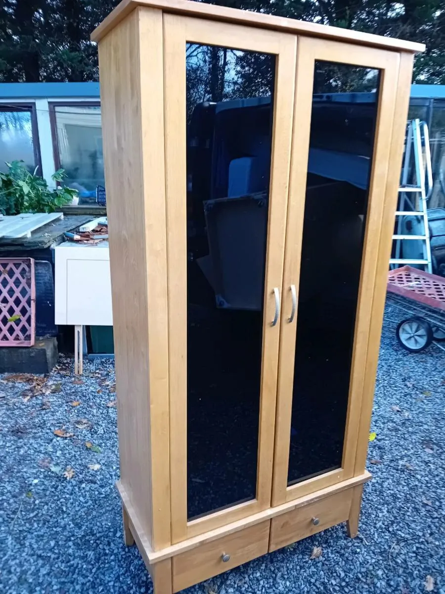 Two wardrobes. - Image 3