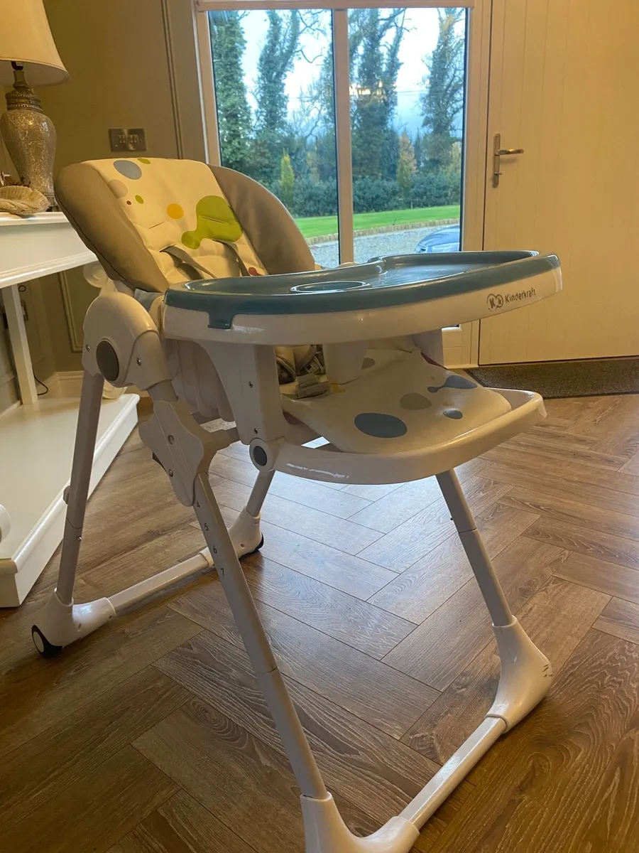 High chair - Image 1