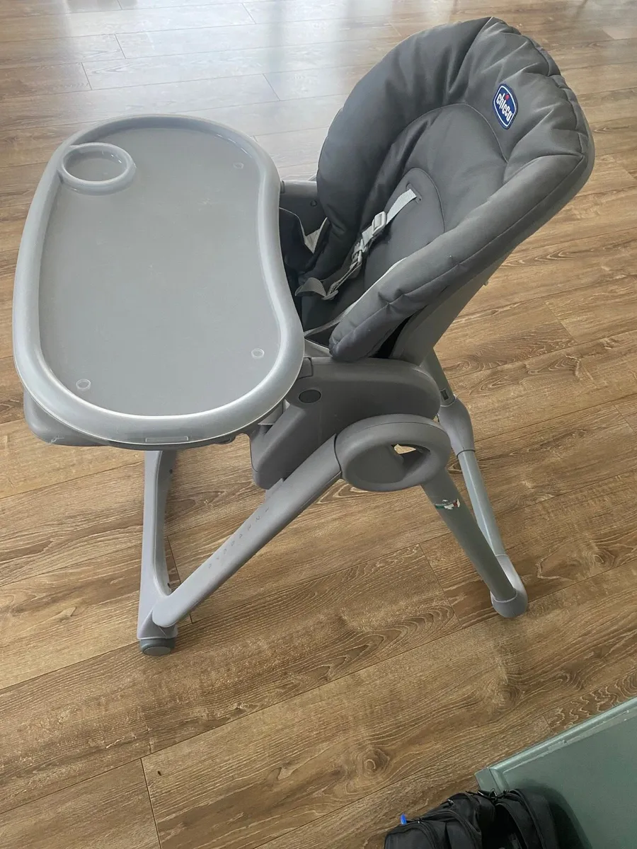 High chair - Image 3