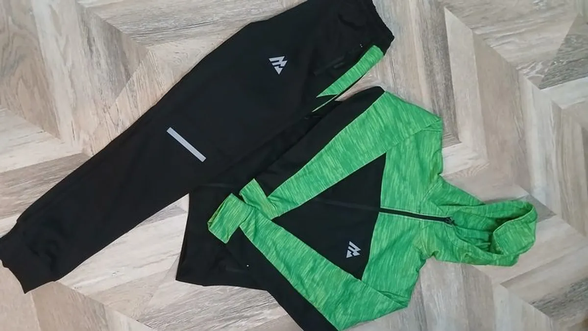 Children's Tracksuit - Image 2