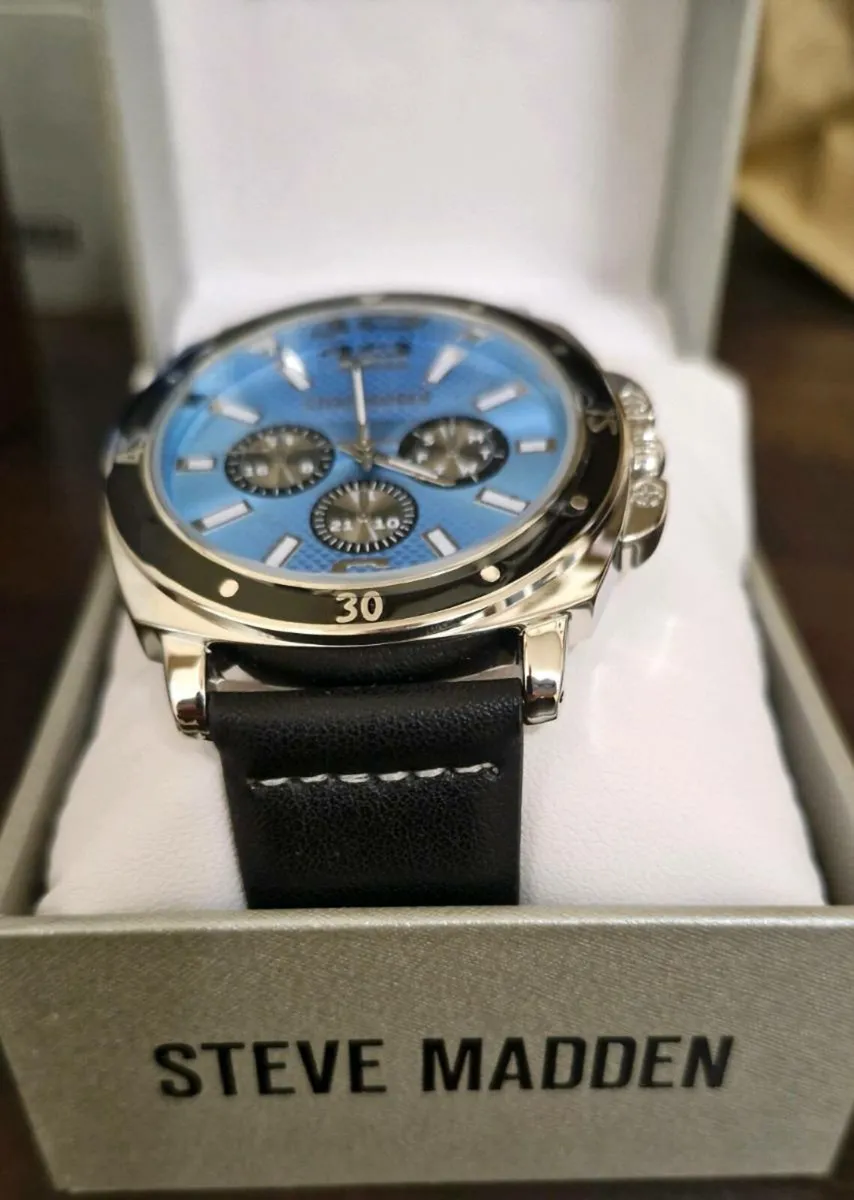 Steve Madden unisex Bracelet Watch - Image 4