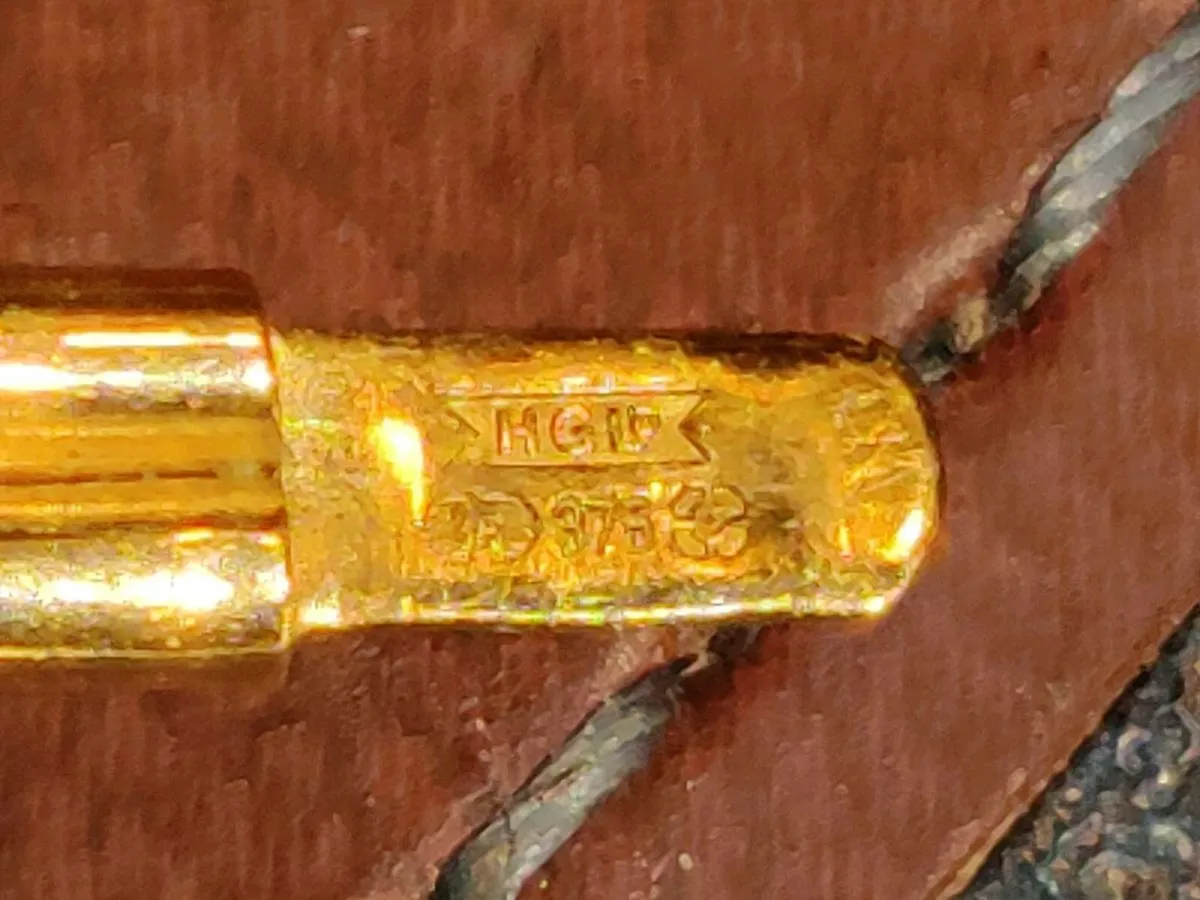 DIAMOND & AMETHYST, 9CT Gold New Dress Bangle ! - Image 4