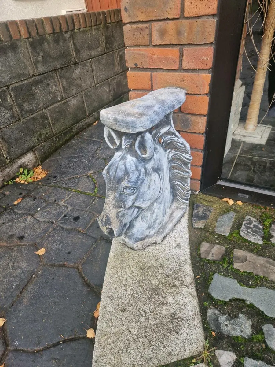 horse head pair - Image 3