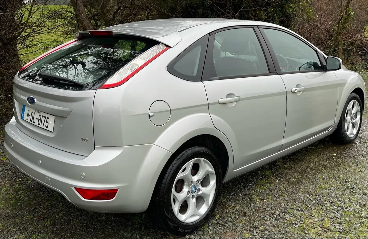 2011 Ford Focus - Image 2