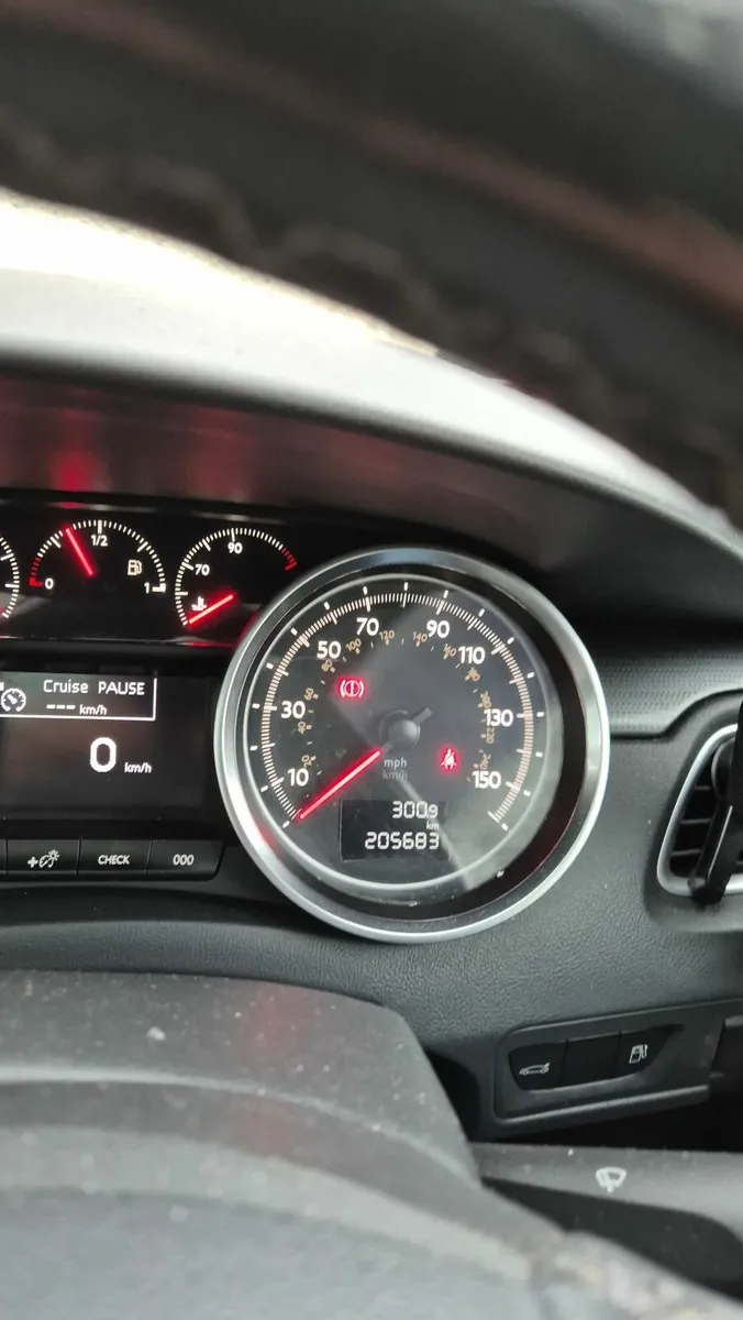 Peugeot 508 sw 2015 - Image 4