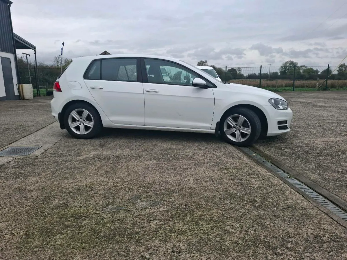 VOLKSWAGEN GOLF AUTOMATIC DSG 1.6 TDI DIESEL 2017 - Image 3