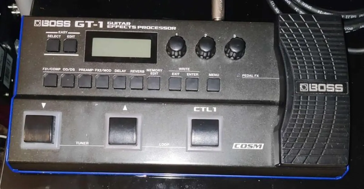 BOSS GT-1 Guitar Effects Processor - Image 1
