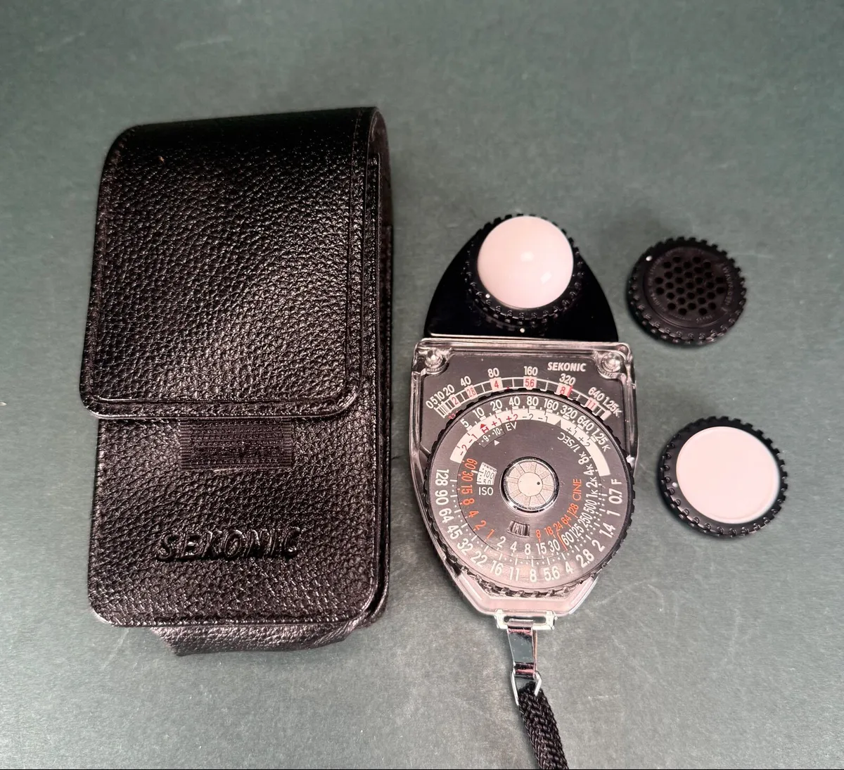 Sekonic L-398M Studio Deluxe II Analog Light Meter - Image 1