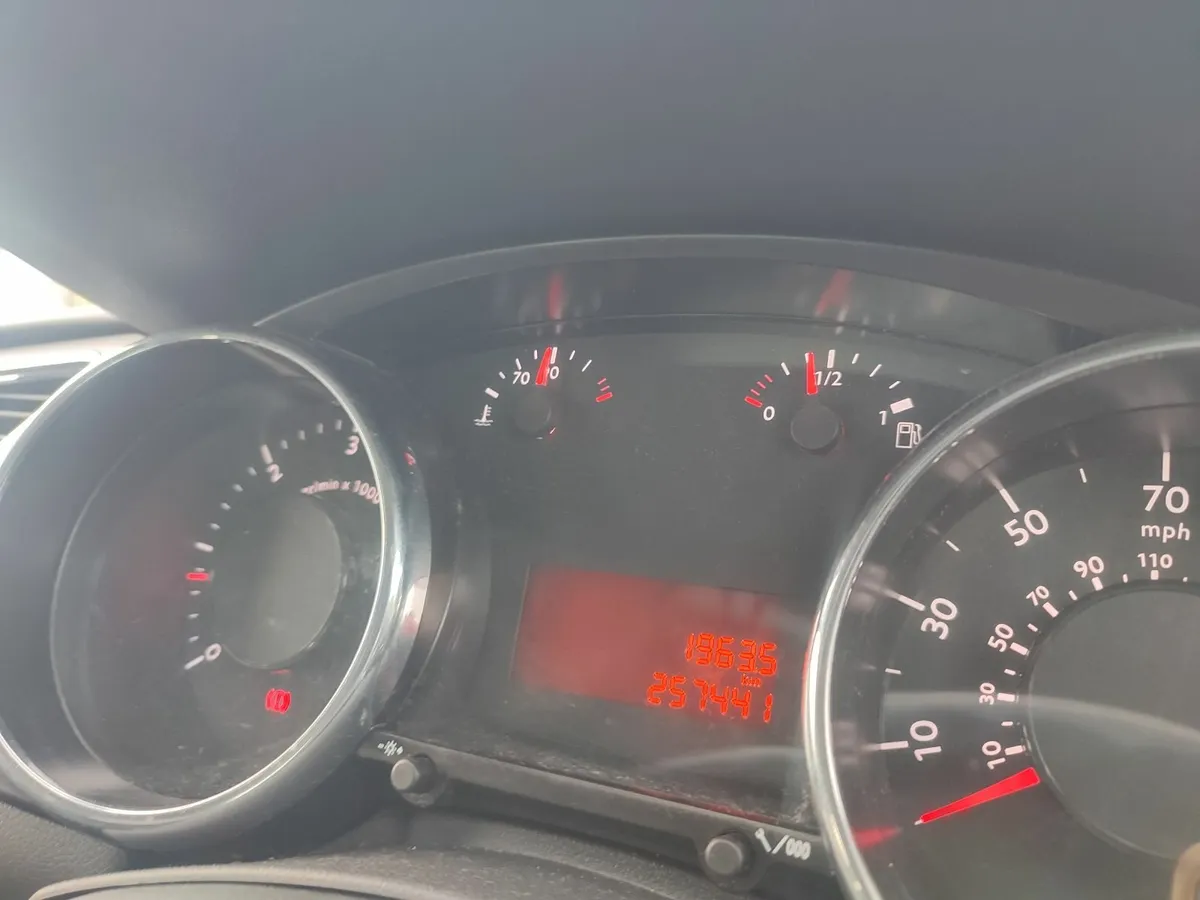 Peugeot 3008 2012 - Image 3