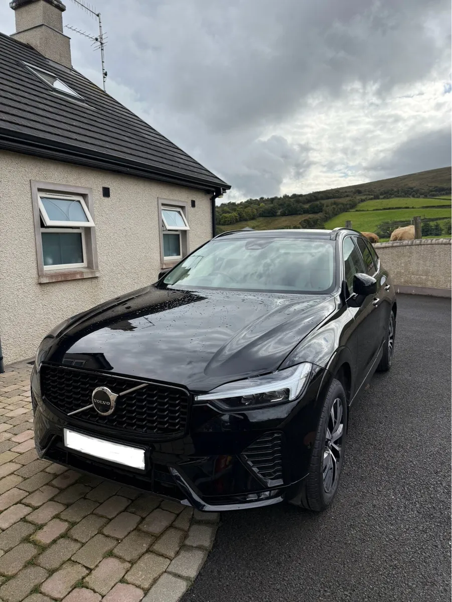 2023 Volvo XC60 - Image 1